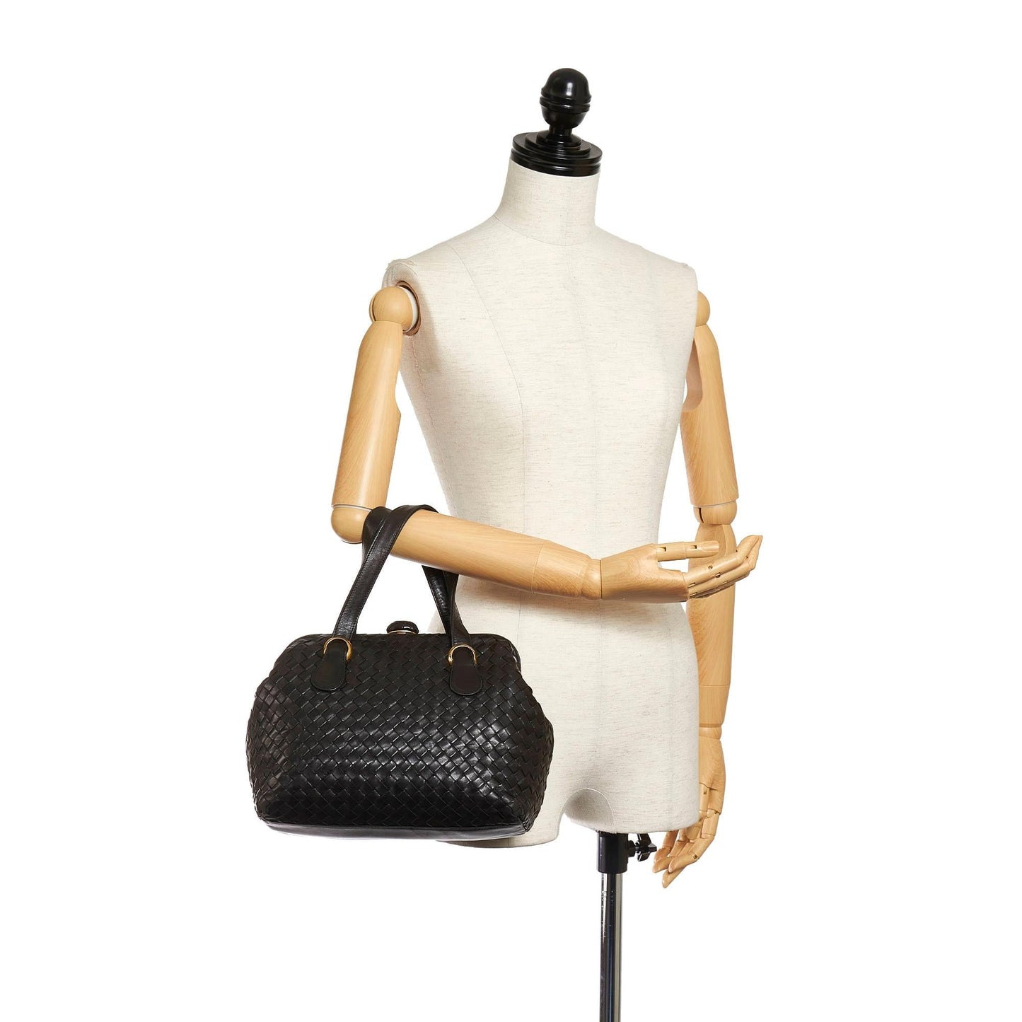 Bottega Veneta Intrecciato Leather Handbag (SHG-28319)