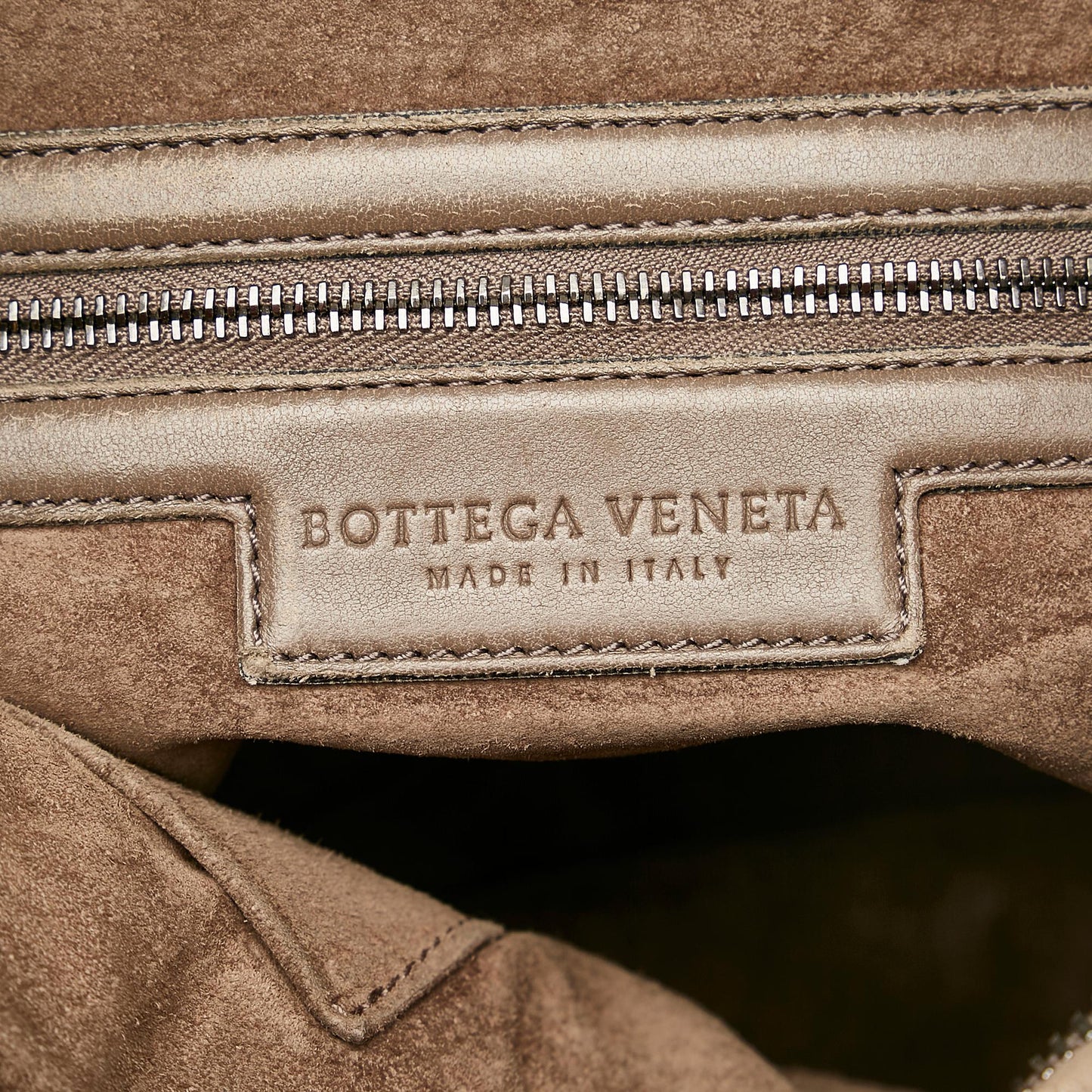 Bottega Veneta Intrecciato Leather Hobo Bag (SHG-25701)