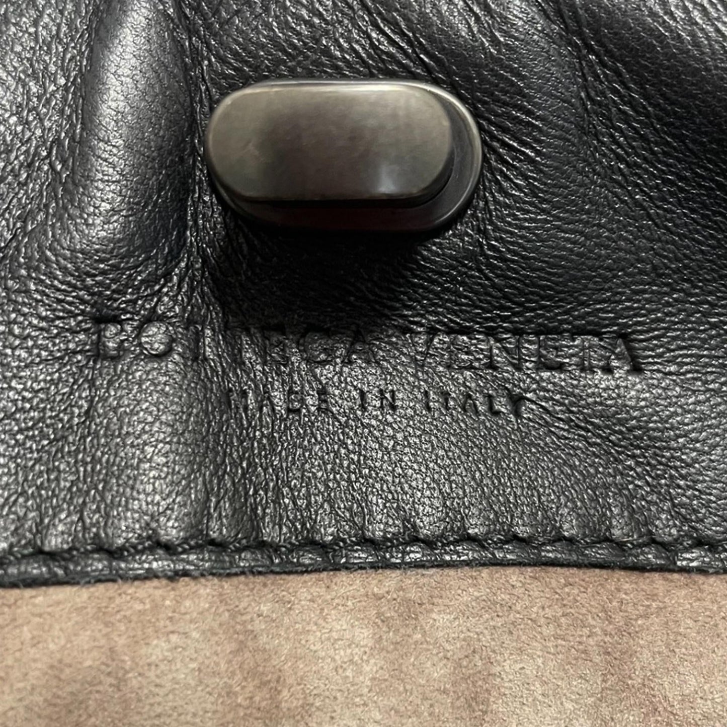 Bottega Veneta Intrecciato Leather Shoulder Bag (SHG-9OKAXm)