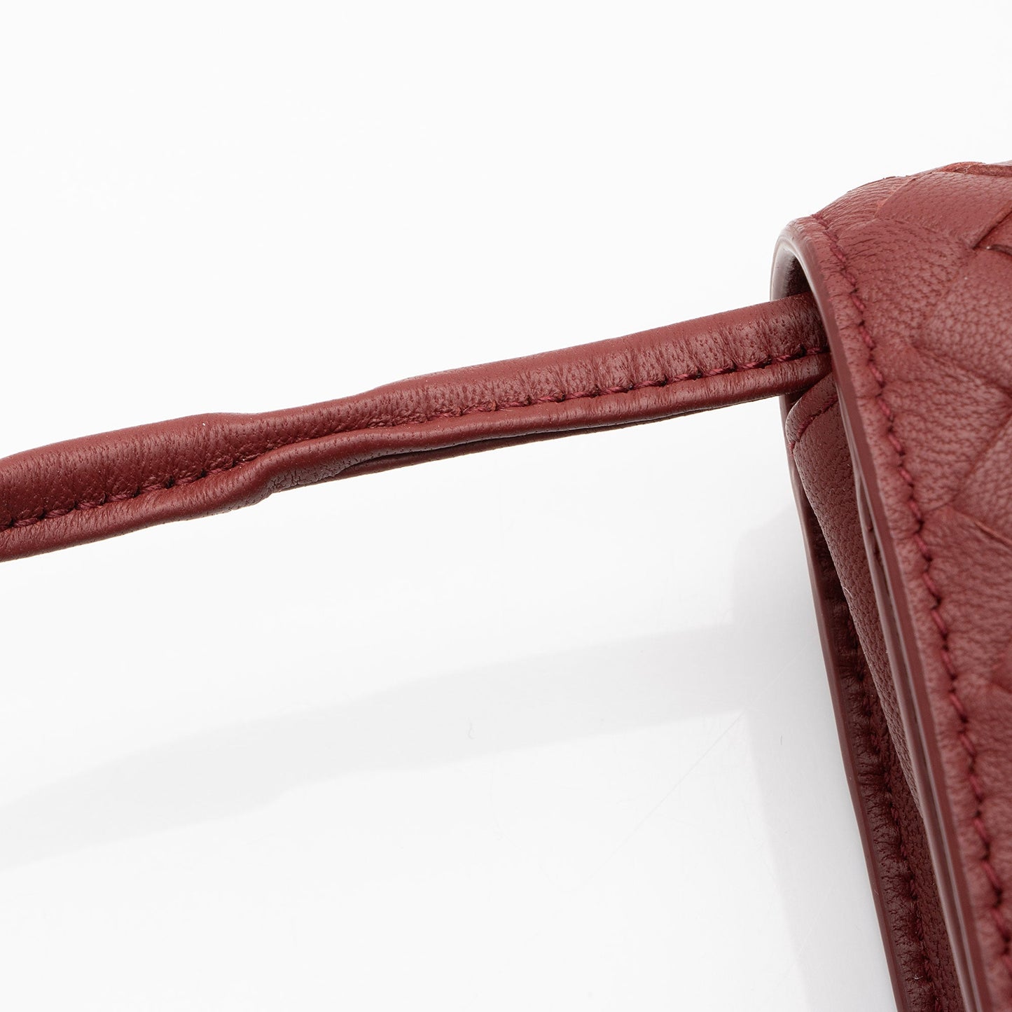 Bottega Veneta Intrecciato Nappa Flap Clutch (SHF-tEWJJp)