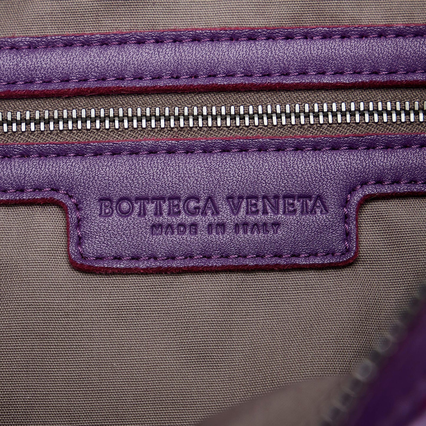 Bottega Veneta Intrecciato Shoulder Bag (SHG-TIVI8V)