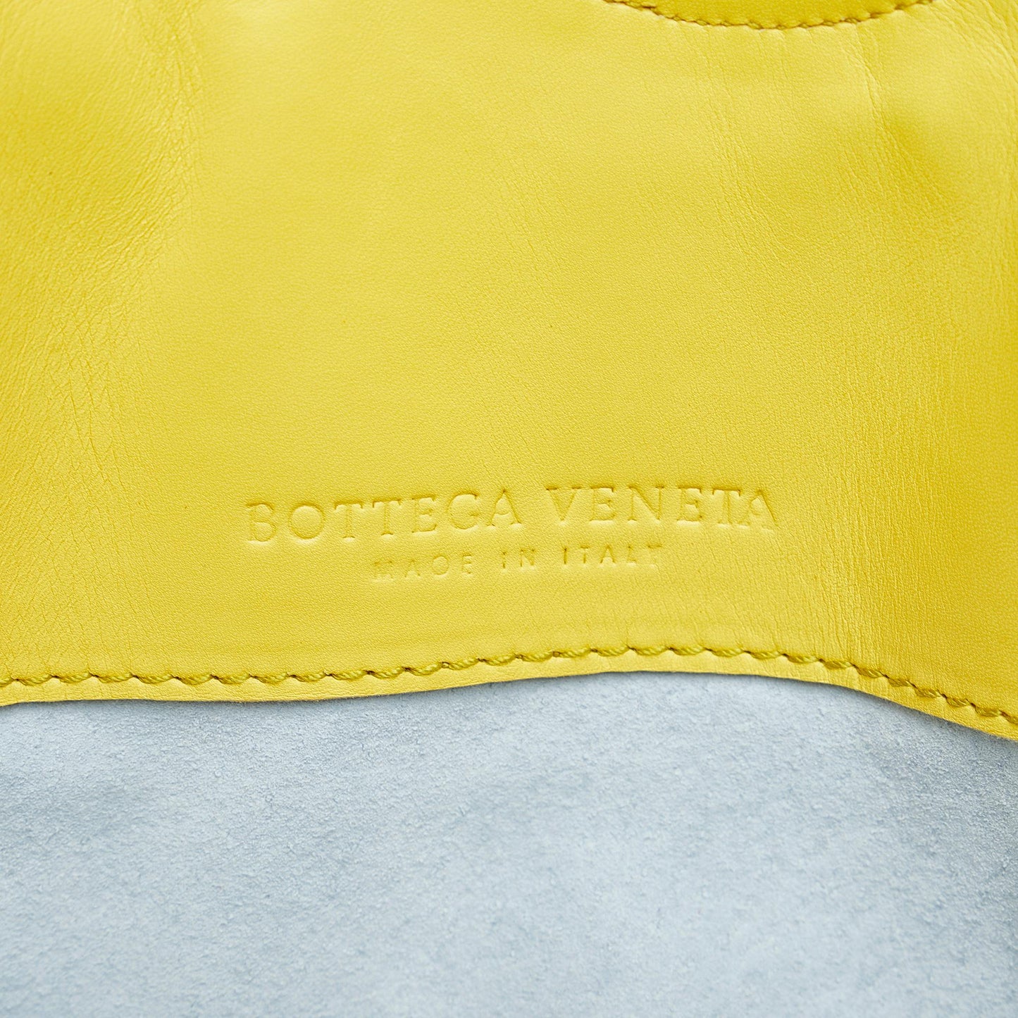 Bottega Veneta Intrecciato Tote Bag (SHG-acEh2L)