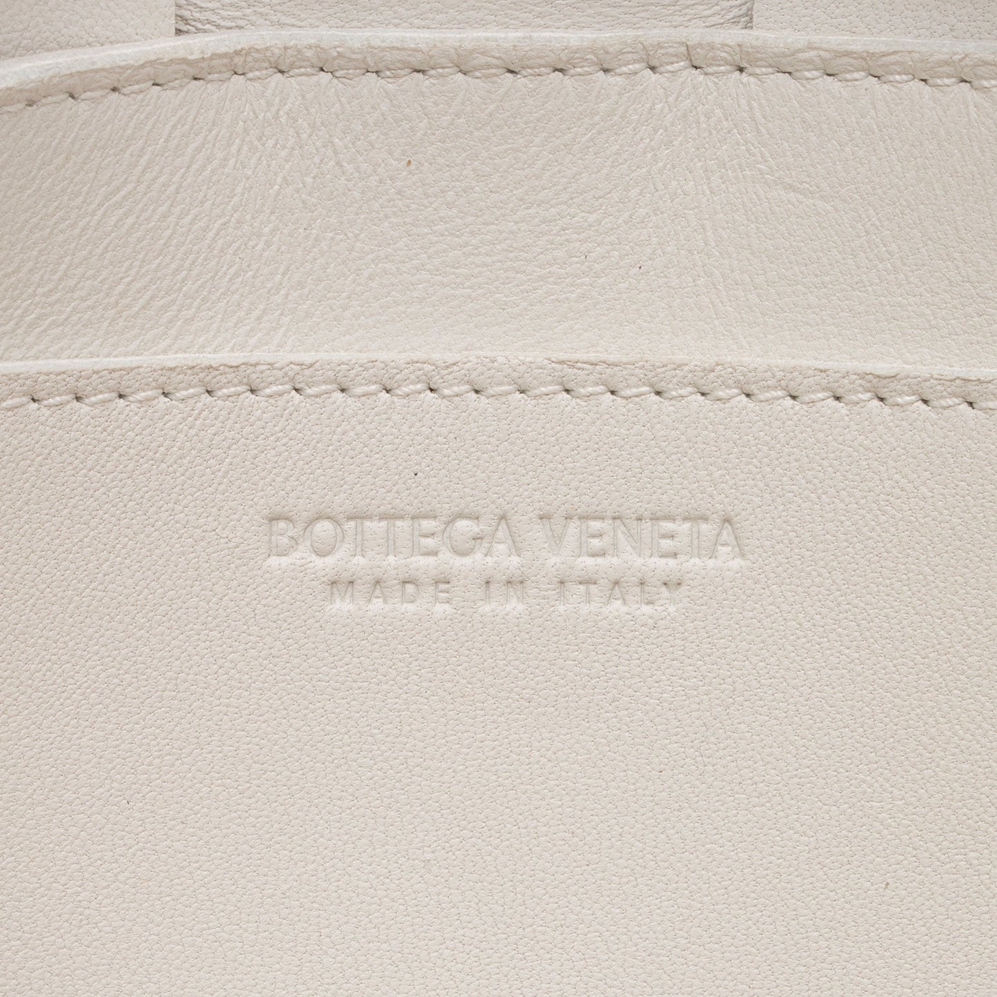 Bottega Veneta Lambskin Cassette Small Crossbody Bag (SHF-auHh2S)