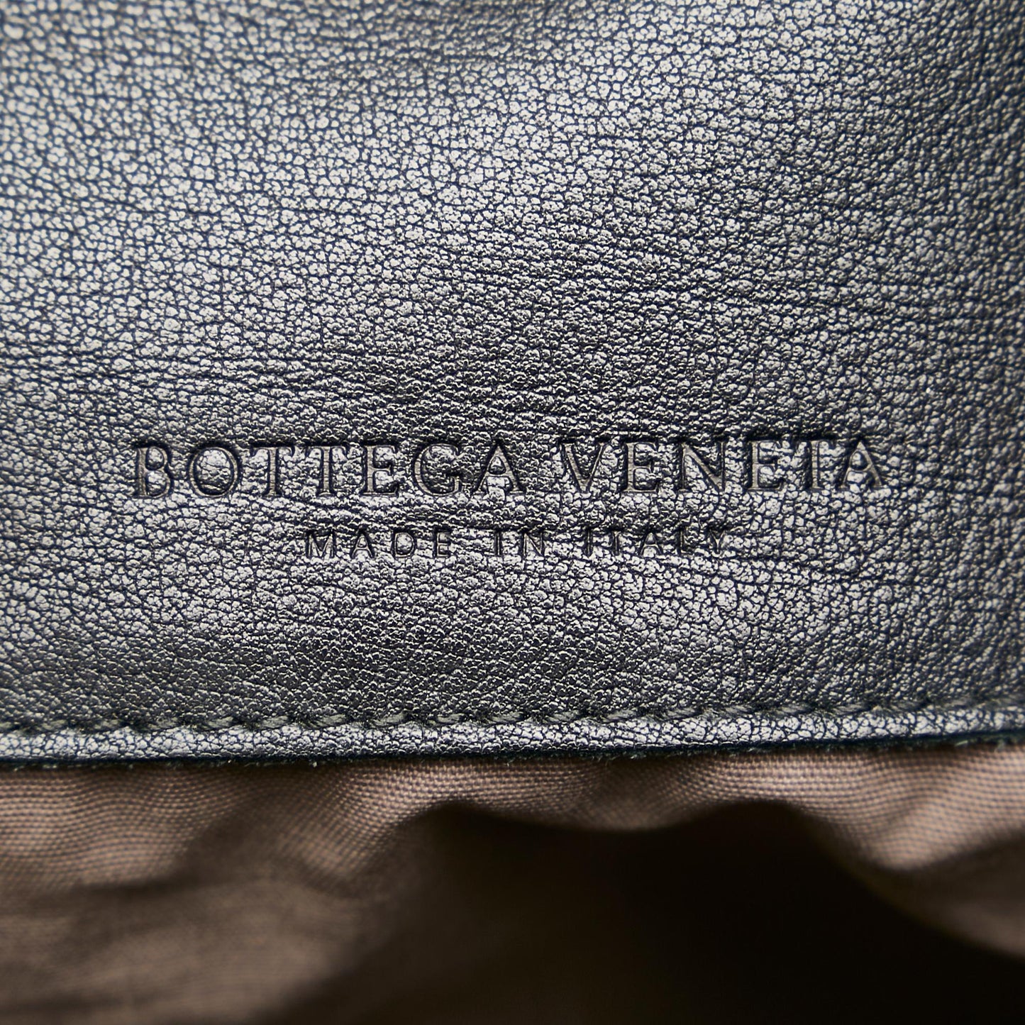 Bottega Veneta Leather Crossbody Bag (SHG-33988)