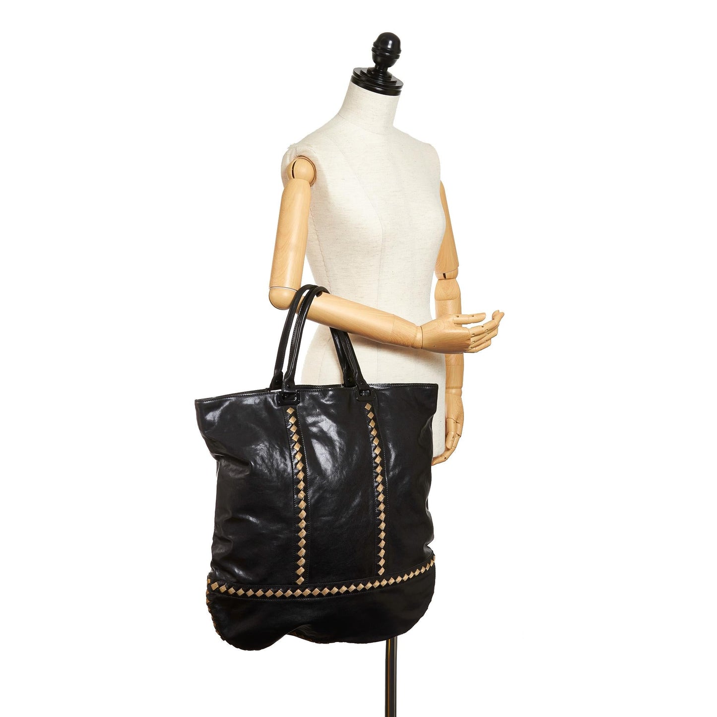 Bottega Veneta Leather Tote Bag (SHG-27522)