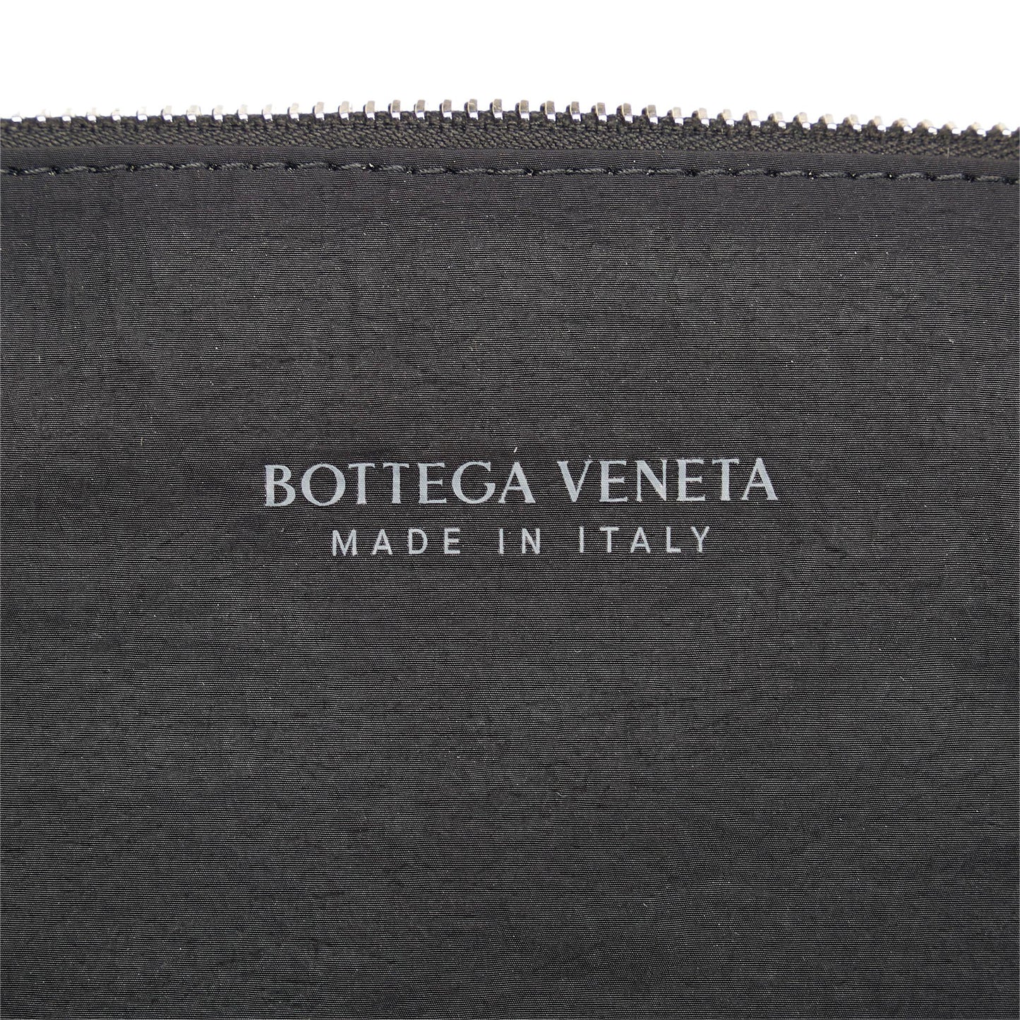 Bottega Veneta Maxi Intrecciato Cassette Tote (SHG-G6M7R9)