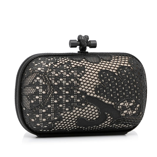 Bottega Veneta Metal Lace Karung Knot Clutch (SHG-3X4oDZ)