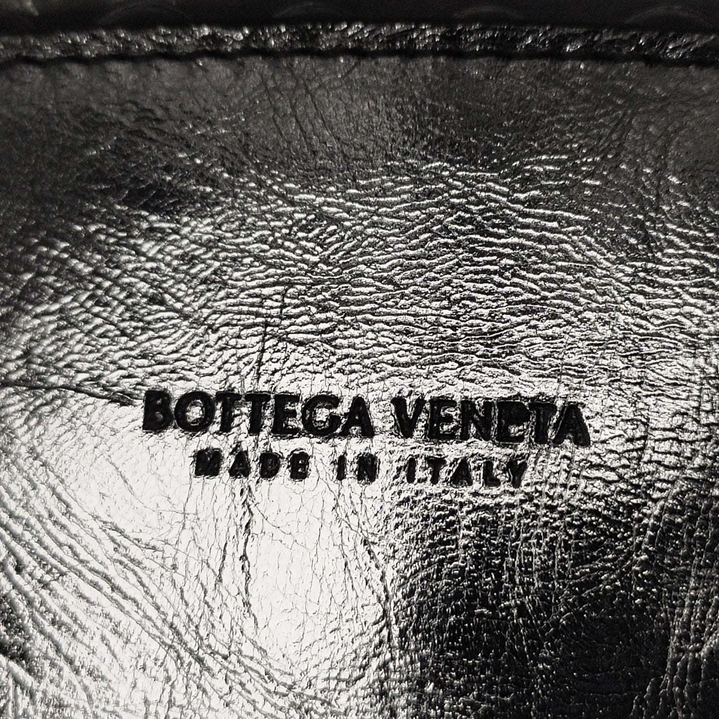 Bottega Veneta Metallic The Mini Pouch Crossbody (SHG-35139)