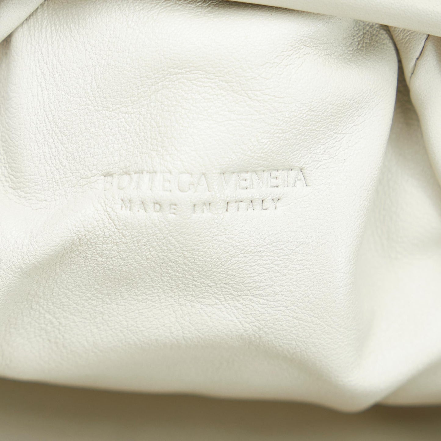 Bottega Veneta The Mini Pouch (SHG-QFr2H3)