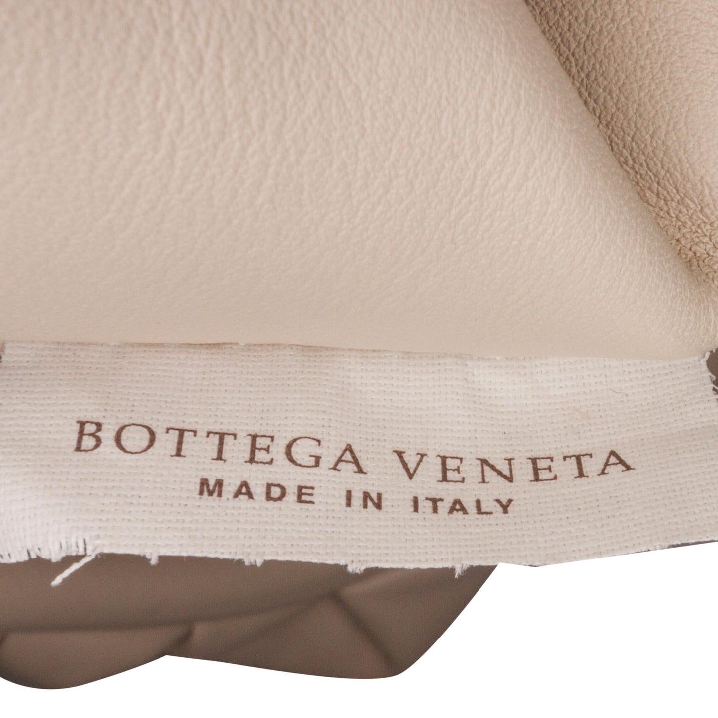 Bottega Veneta The Pouch (SHG-Xtl3jv)