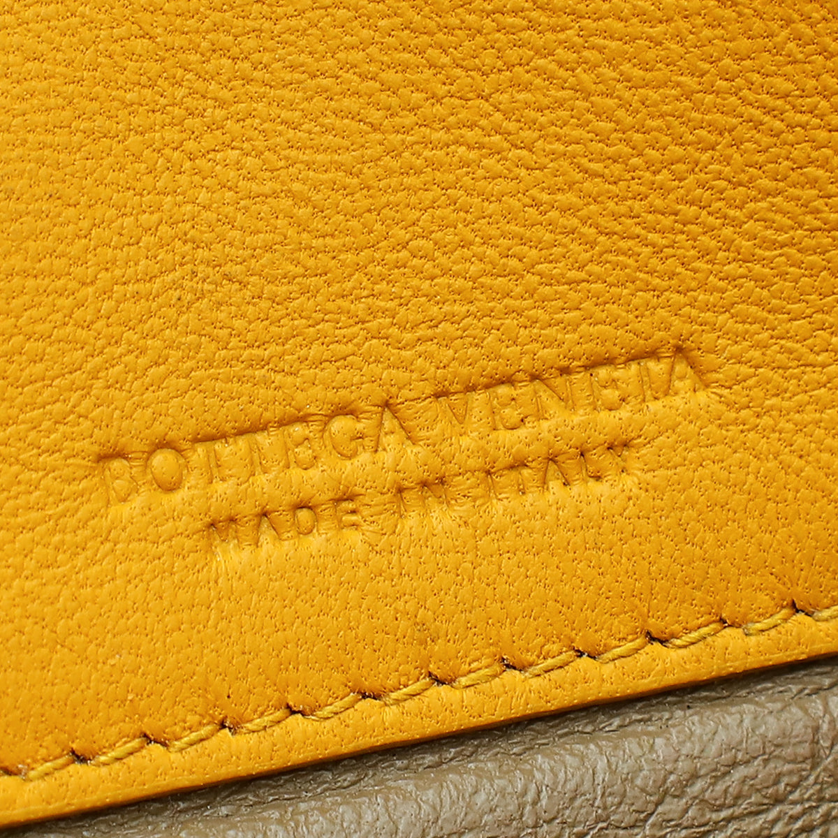 Bottega Veneta Bicolor Intrecciato Nappa Triple Pouch