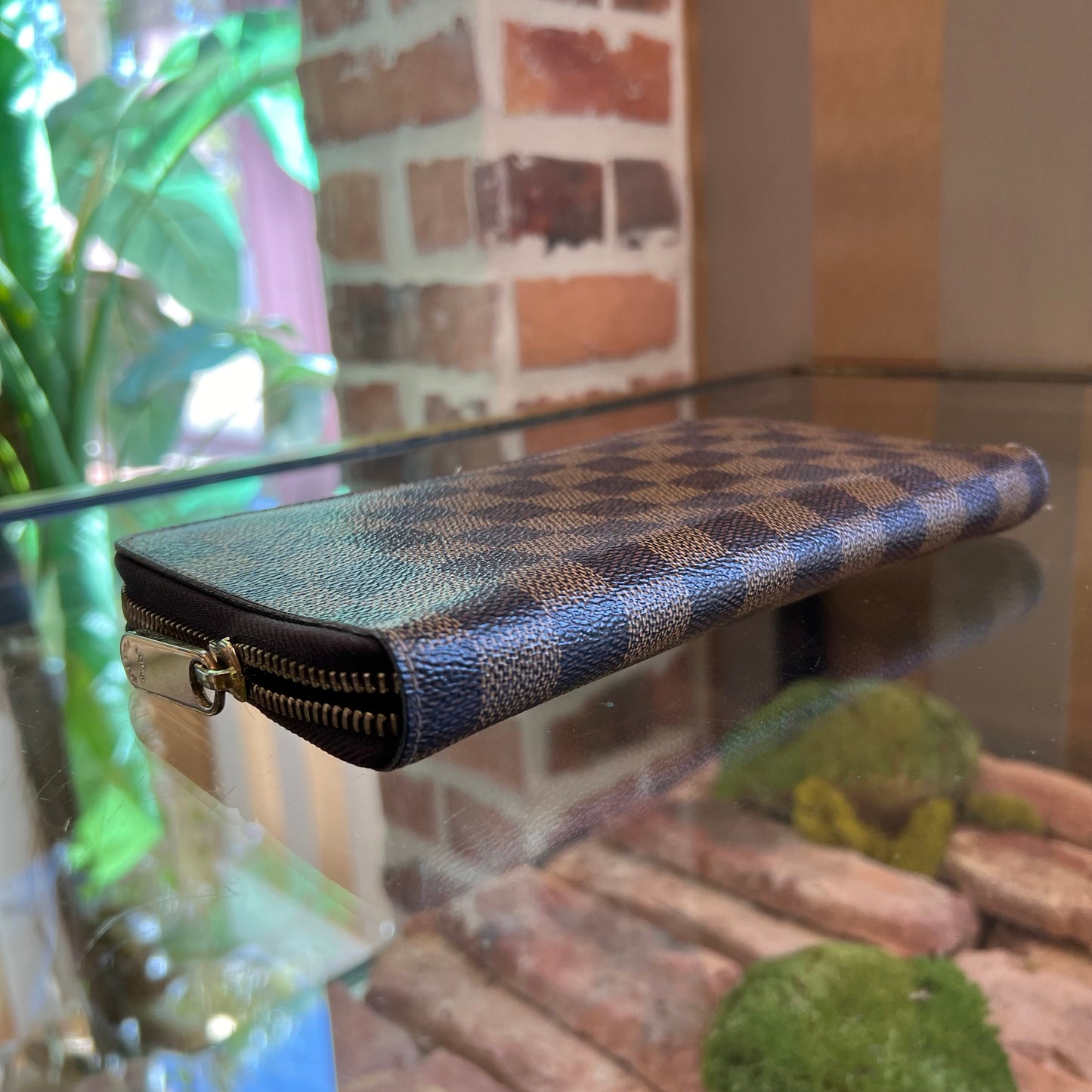 LOUIS VUITTON  Damier Ebene Zippy Organizer Wallet