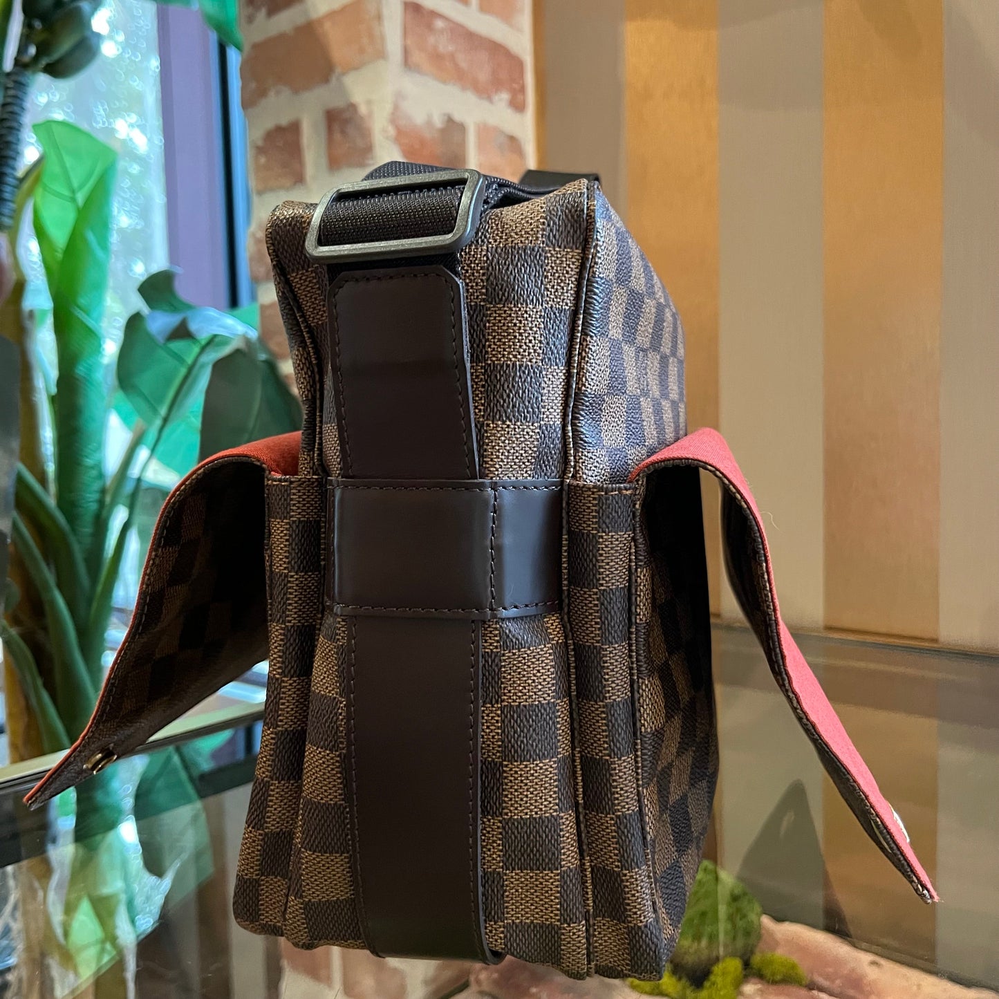 LOUIS VUITTON Damier Ebene Naviglio