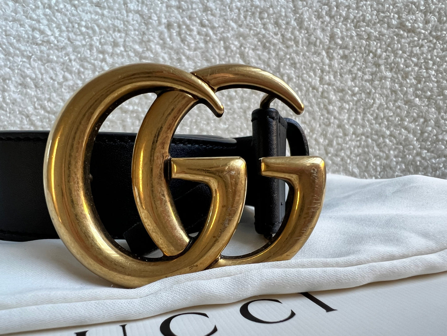 Gucci GG Marmont Black Leather Belt with Shiny Buckle (£360)