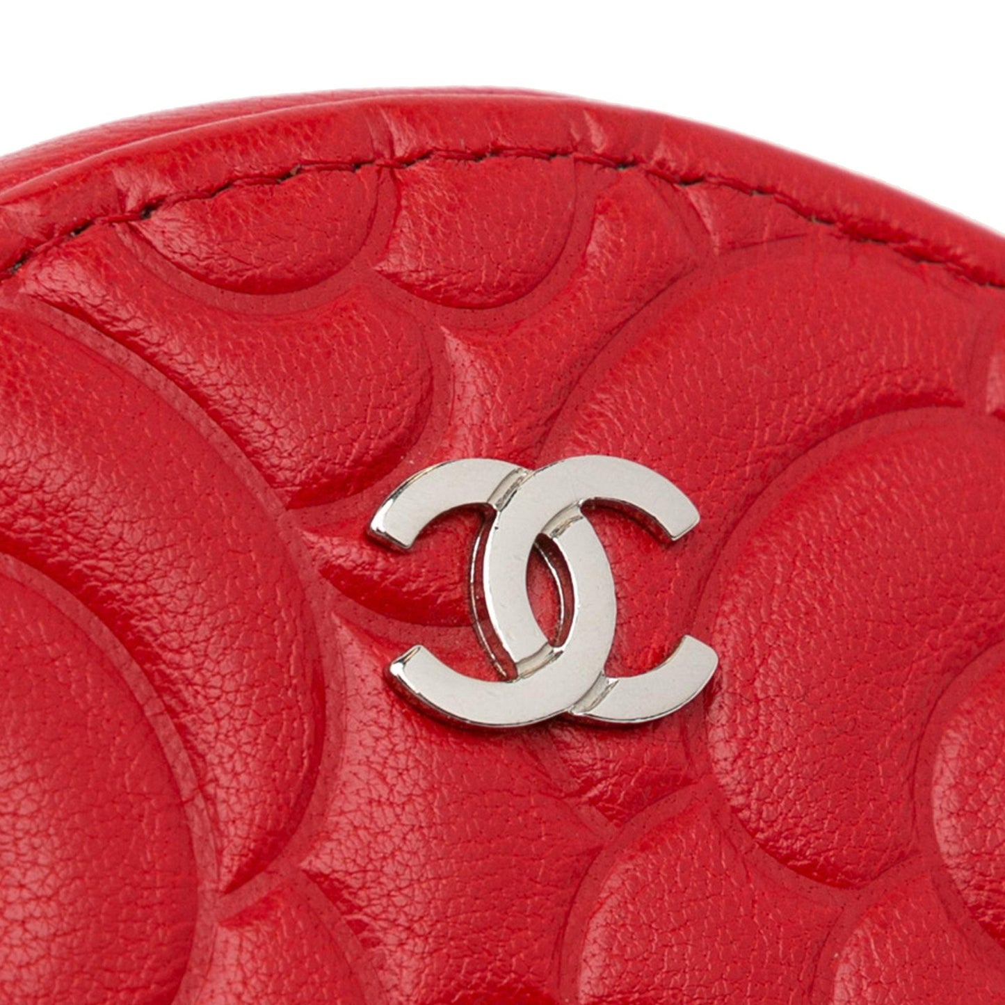 Chanel Goatskin Camellia Round Crossbody (SHG-CAN8CG)