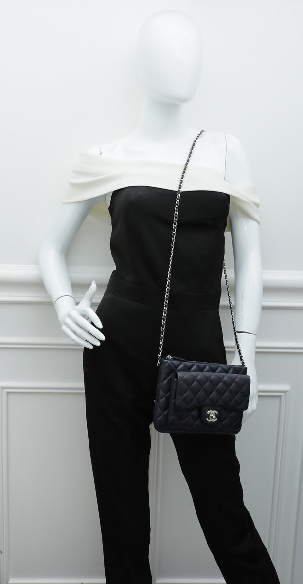 Chanel Navy Blue CC Front Pocket Chain Clutch