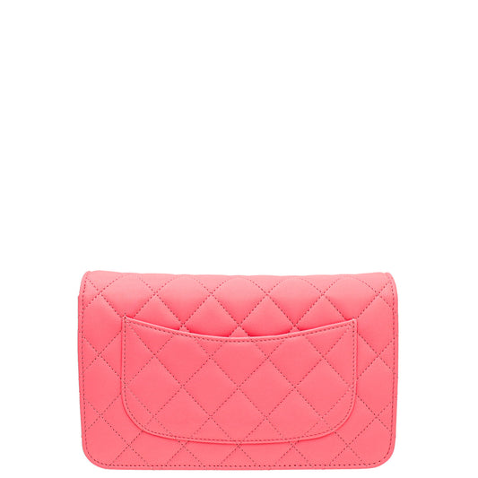 Chanel Pink CC Classic Wallet On Chain