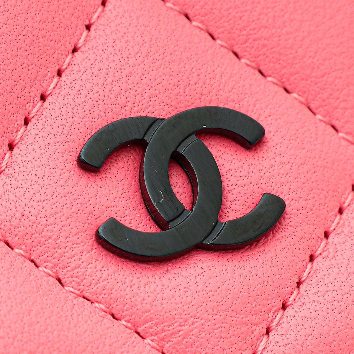 Chanel Pink CC Classic Wallet On Chain