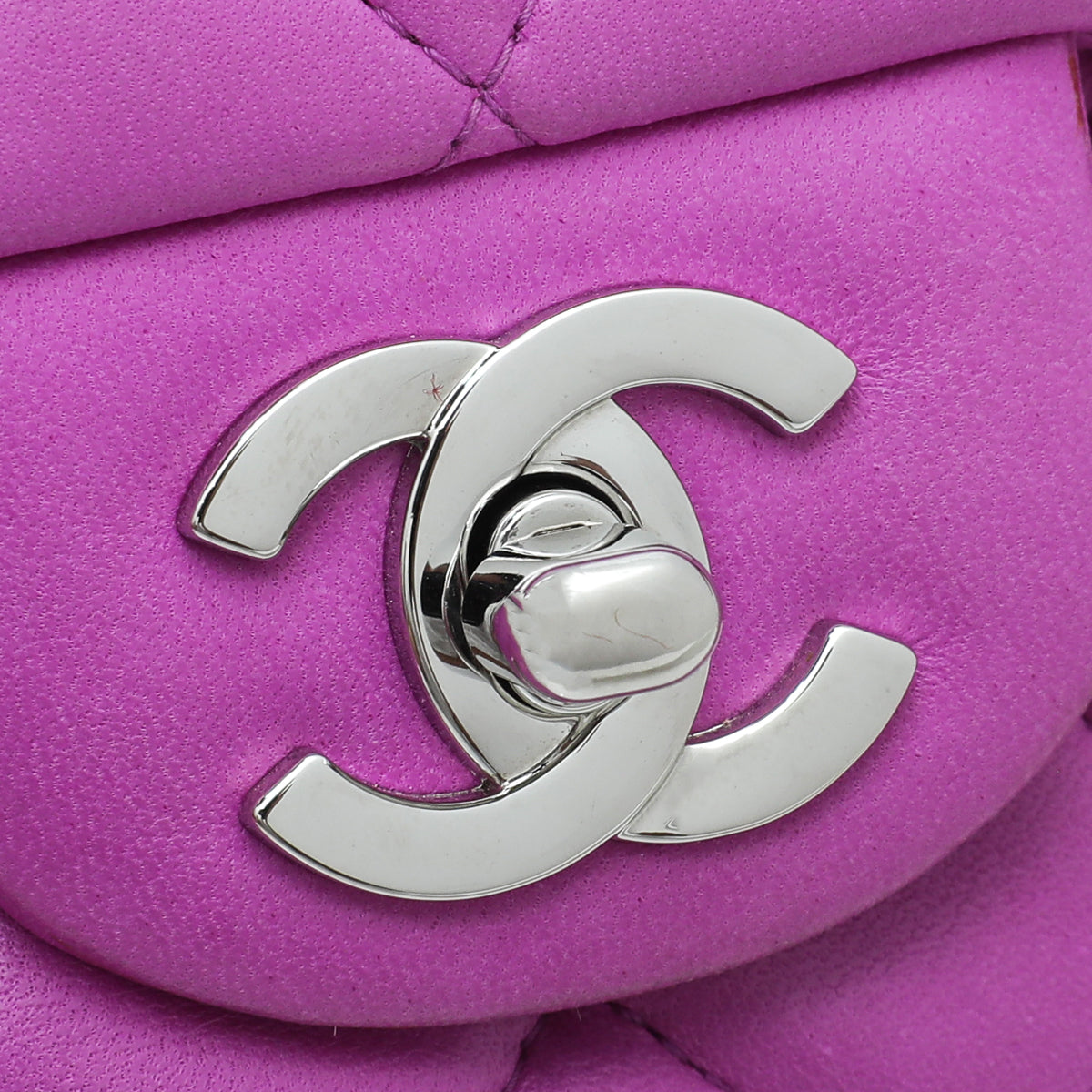 Chanel Light Fuchsia Valentine Heart Link Flap Bag