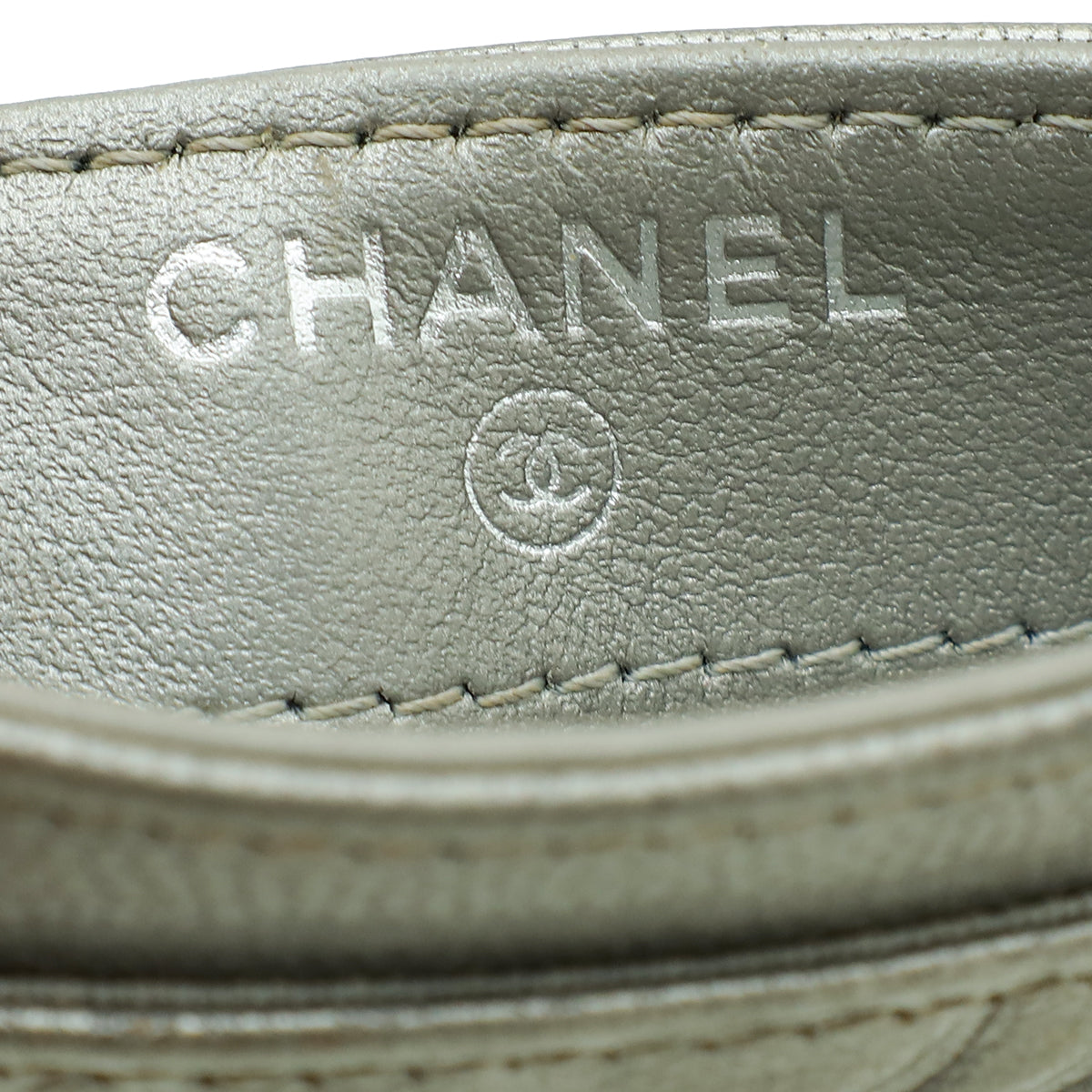 Chanel Grey CC Camellia Embossed Card Holder