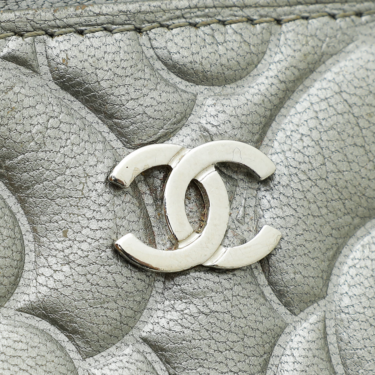 Chanel Grey CC Camellia Embossed Card Holder