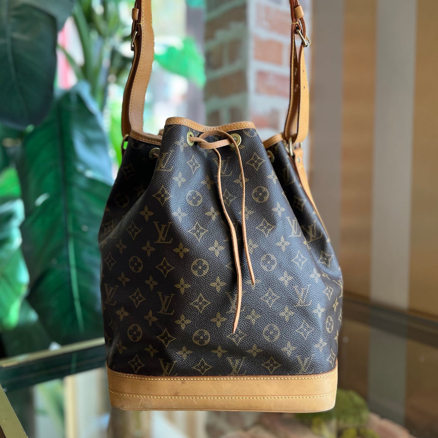 LOUIS VUITTON Noe Brown Monogram Canvas Bucket Bag