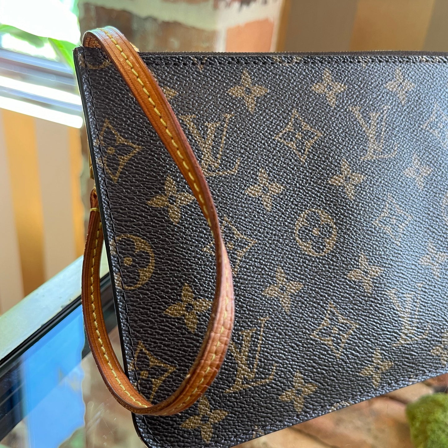 LOUIS VUITTON Monogram Never Full Pouch