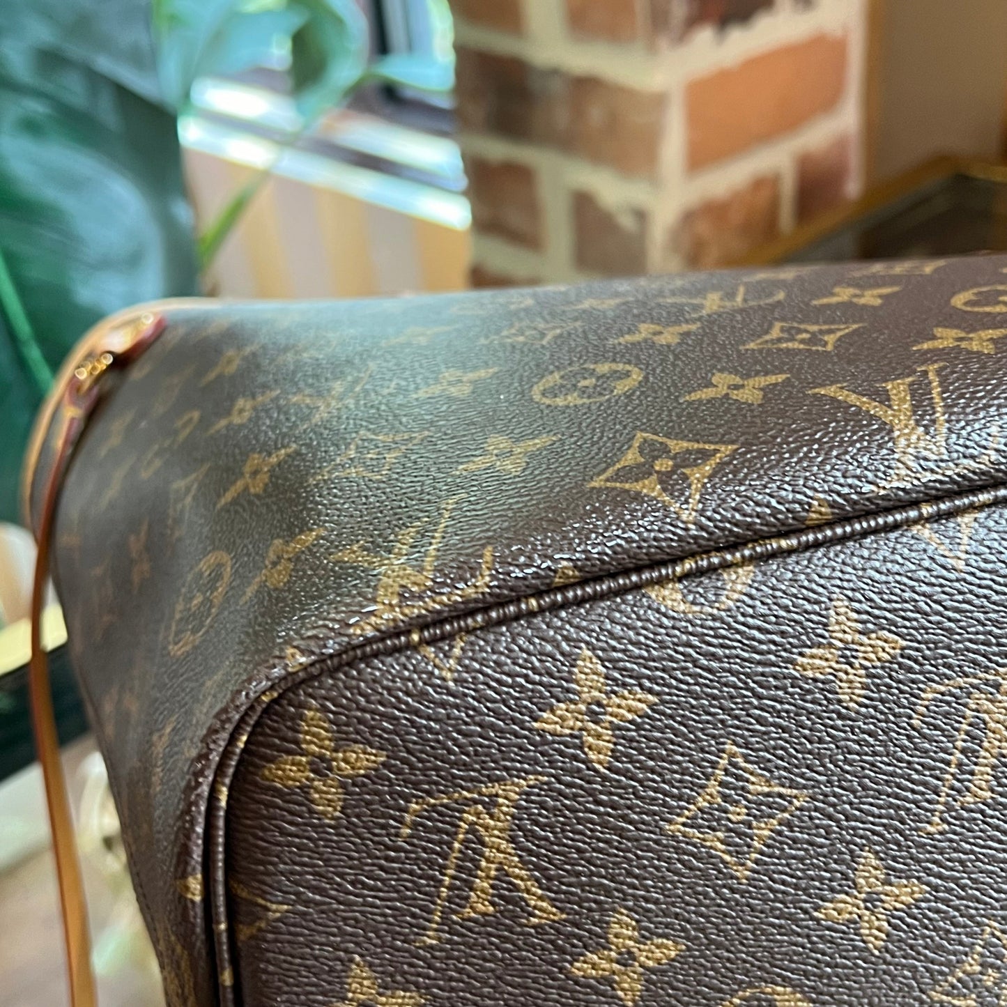 LOUIS VUITTON Neverfull MM Pivoine Monogram Tote Bag