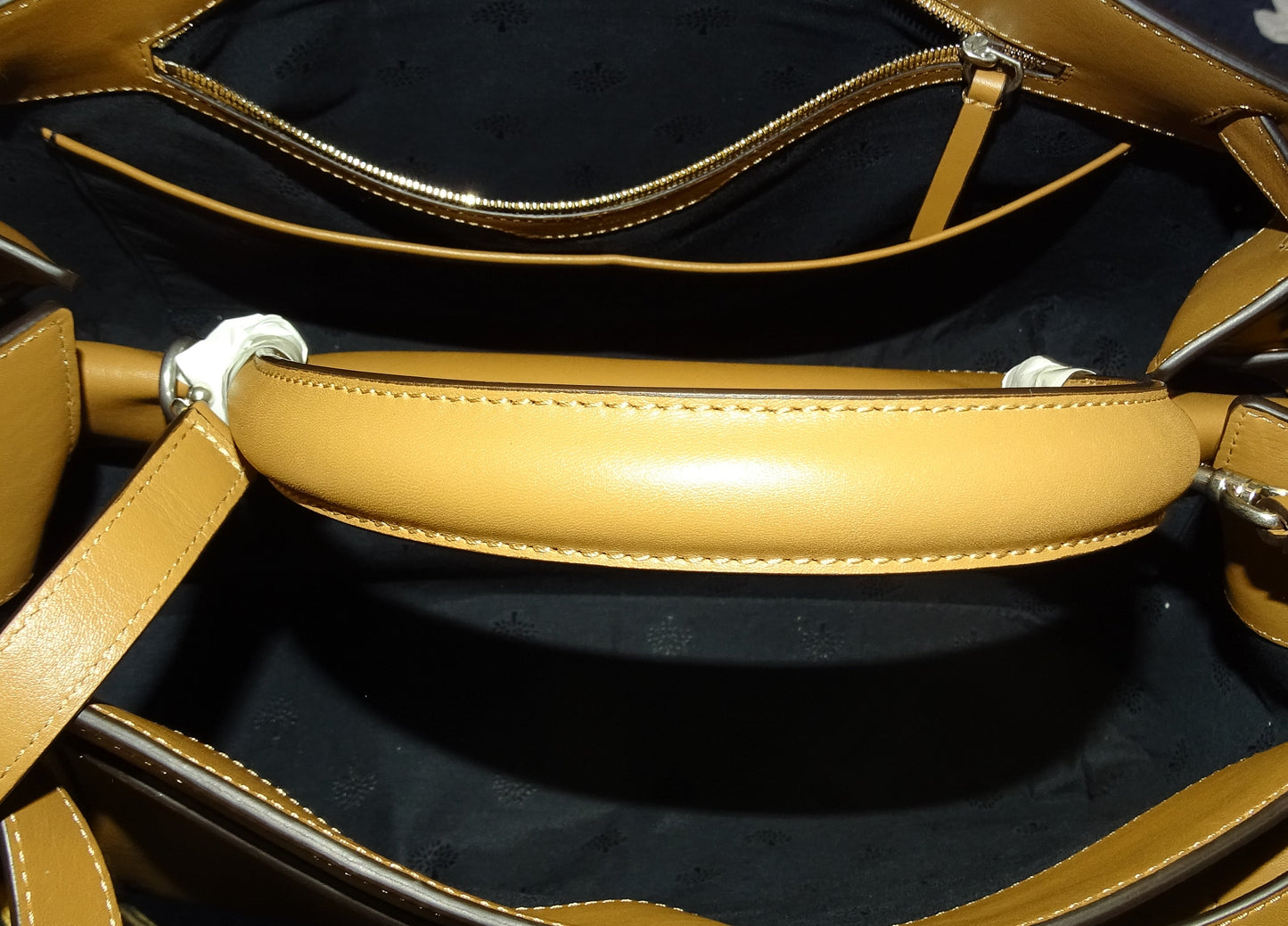 Mulberry Teak Silky Calf Islington with Strap