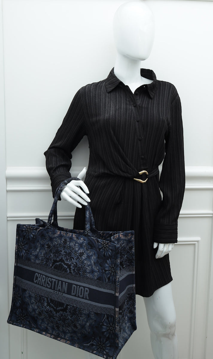 Christian Dior Navy Blue Book Tote KaleiDiorscopic Embroidered Large Bag