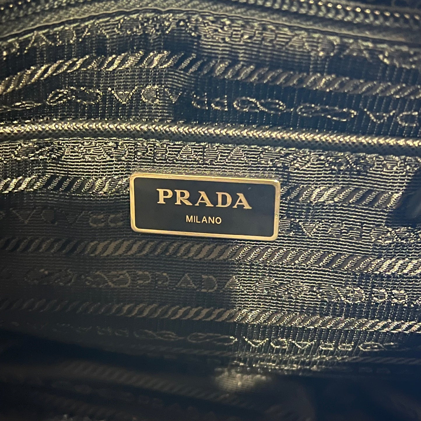 PRADA Vela Black Tessuto Nylon Saffiano Messenger Bag