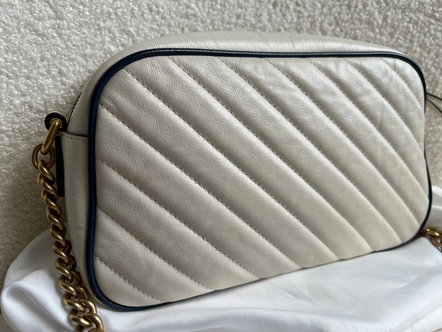 Gucci Torchon GG White Marmont Small Shoulder Bag (RRP £1180)