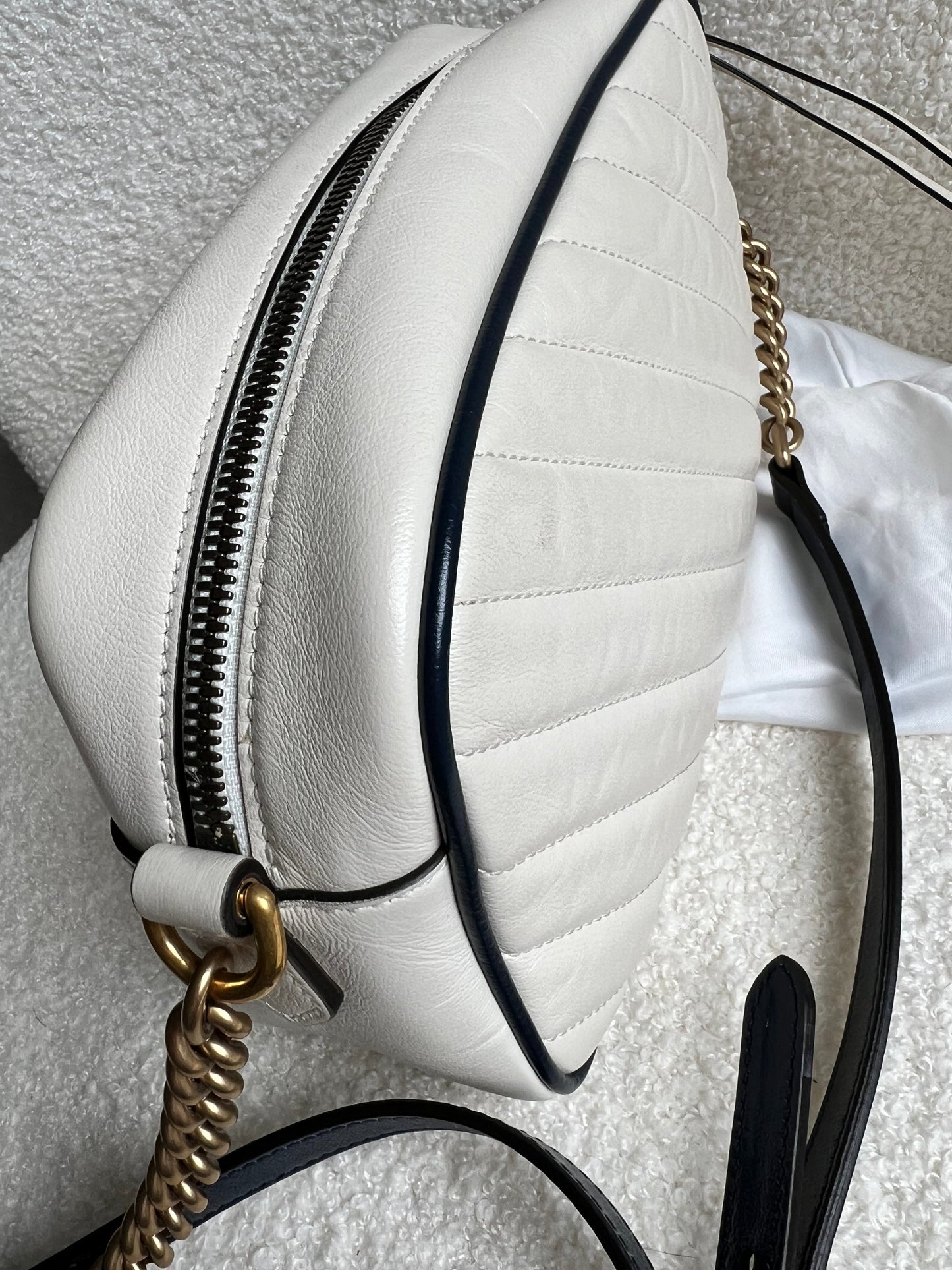 Gucci Torchon GG White Marmont Small Shoulder Bag (RRP £1180)