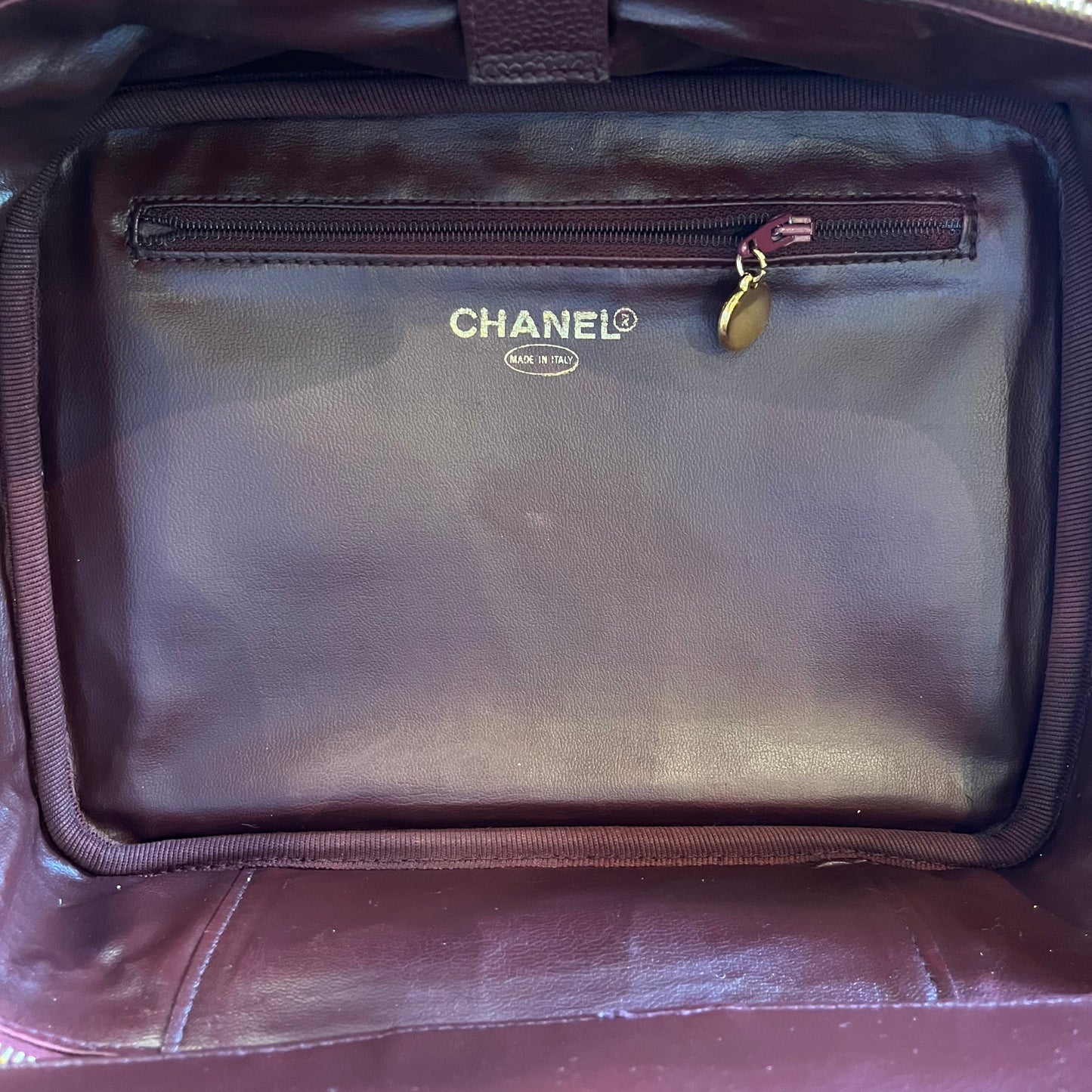 CHANEL Vintage Burgundy Caviar CC Top Handle Vanity Case