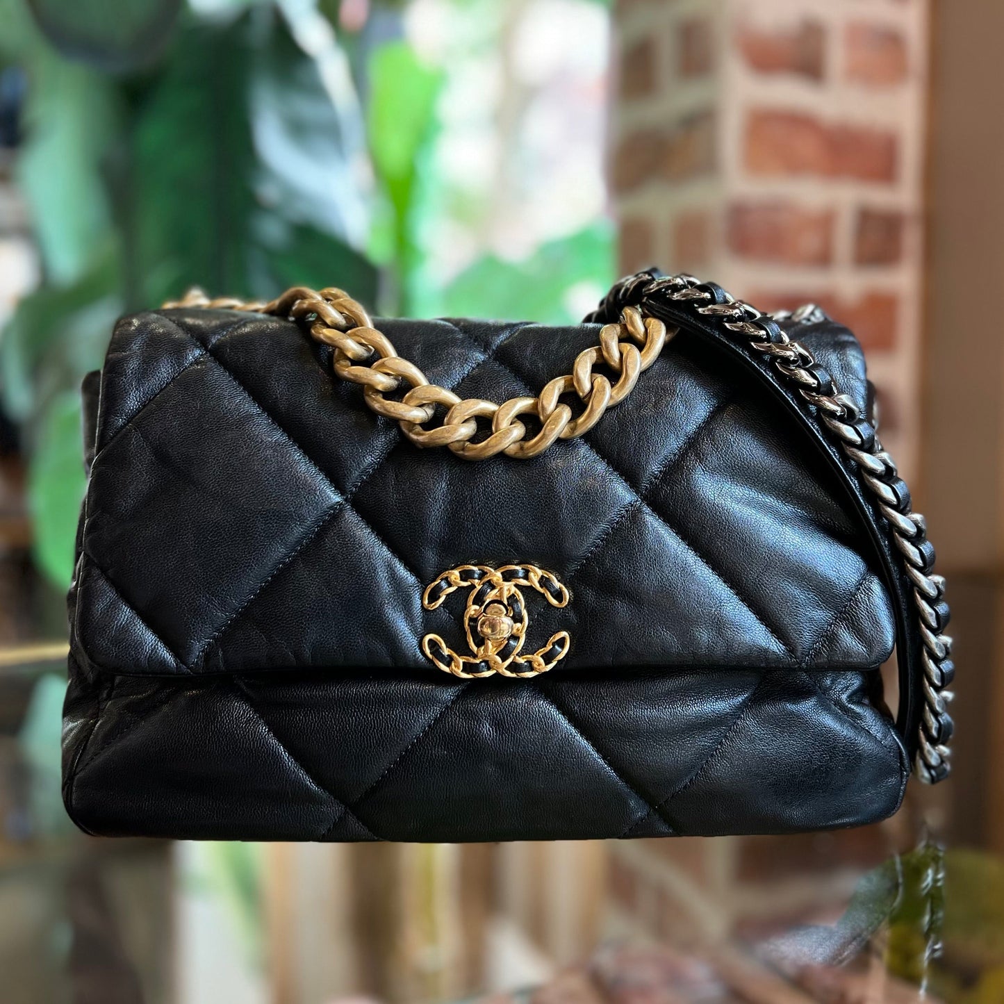 CHANEL Chanel 19 Large Black Shiny Goatskin Quilted Flap