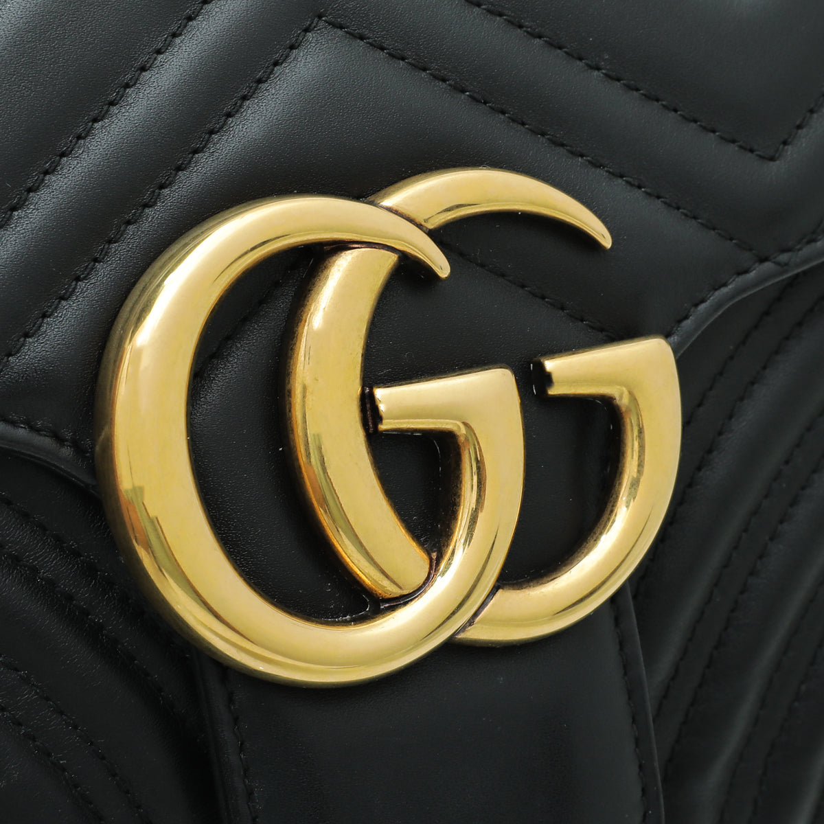 Gucci Black GG Marmont Medium Bag