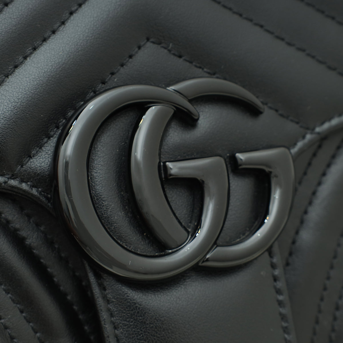 Gucci So Black GG Marmont Small Shoulder Bag