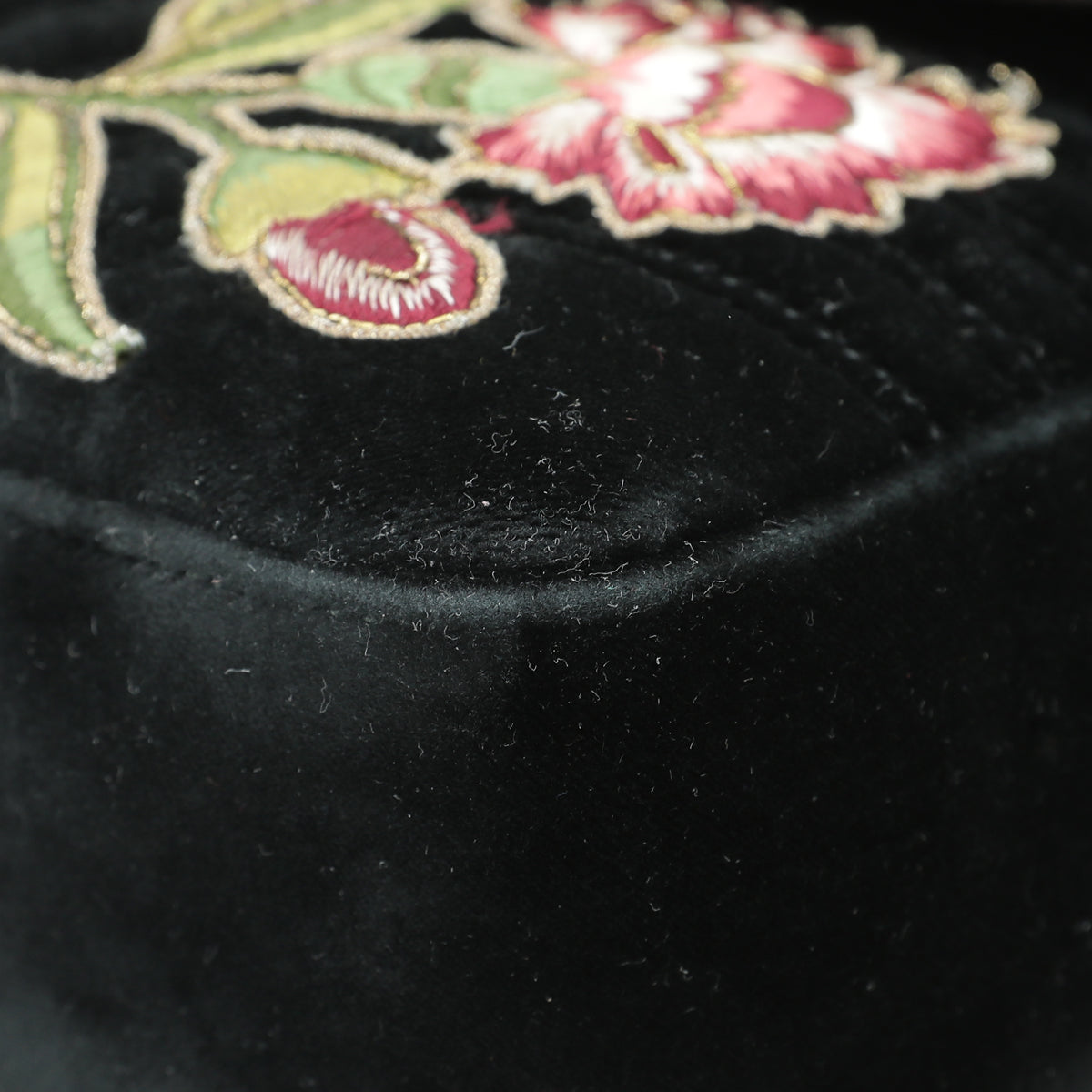 Gucci Black Multicolor Velvet "LOVED" Floral Embroidered GG Marmont Medium Bag