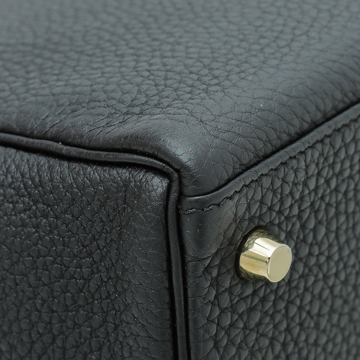 Hermes Noir Retourne Kelly 28 Bag