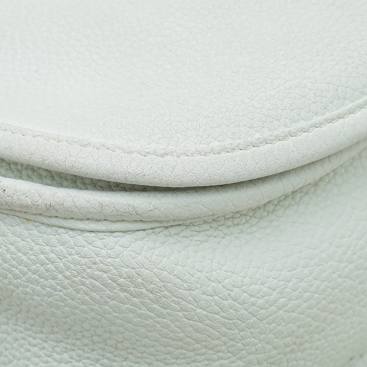 Hermes Blanc Evelyne III Clemence Leather PM Bag