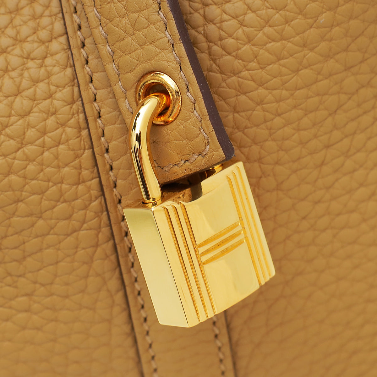 Hermes Natural Sable Picotin Lock 18 Bag