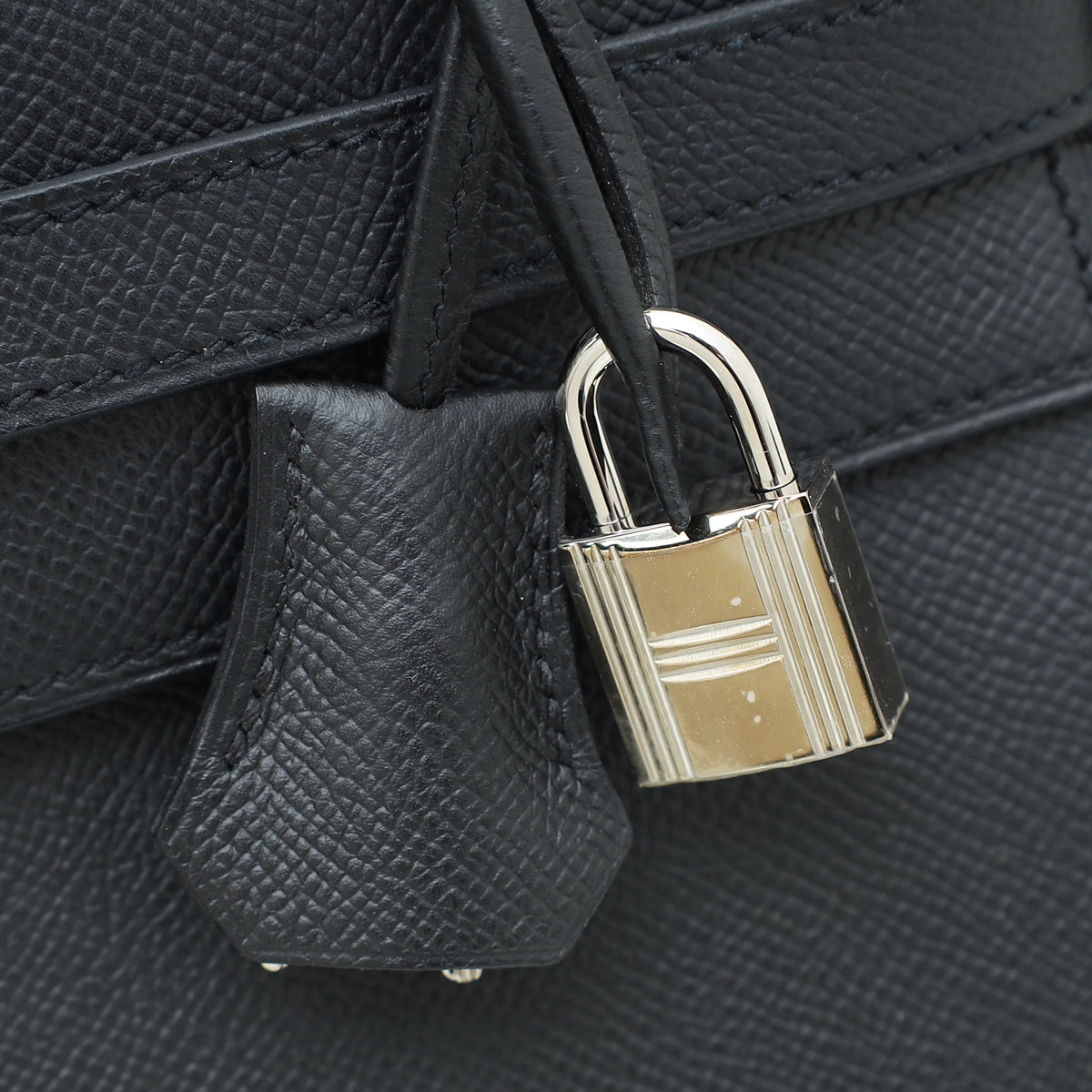 Hermes Noir Sellier Kelly 32 Bag