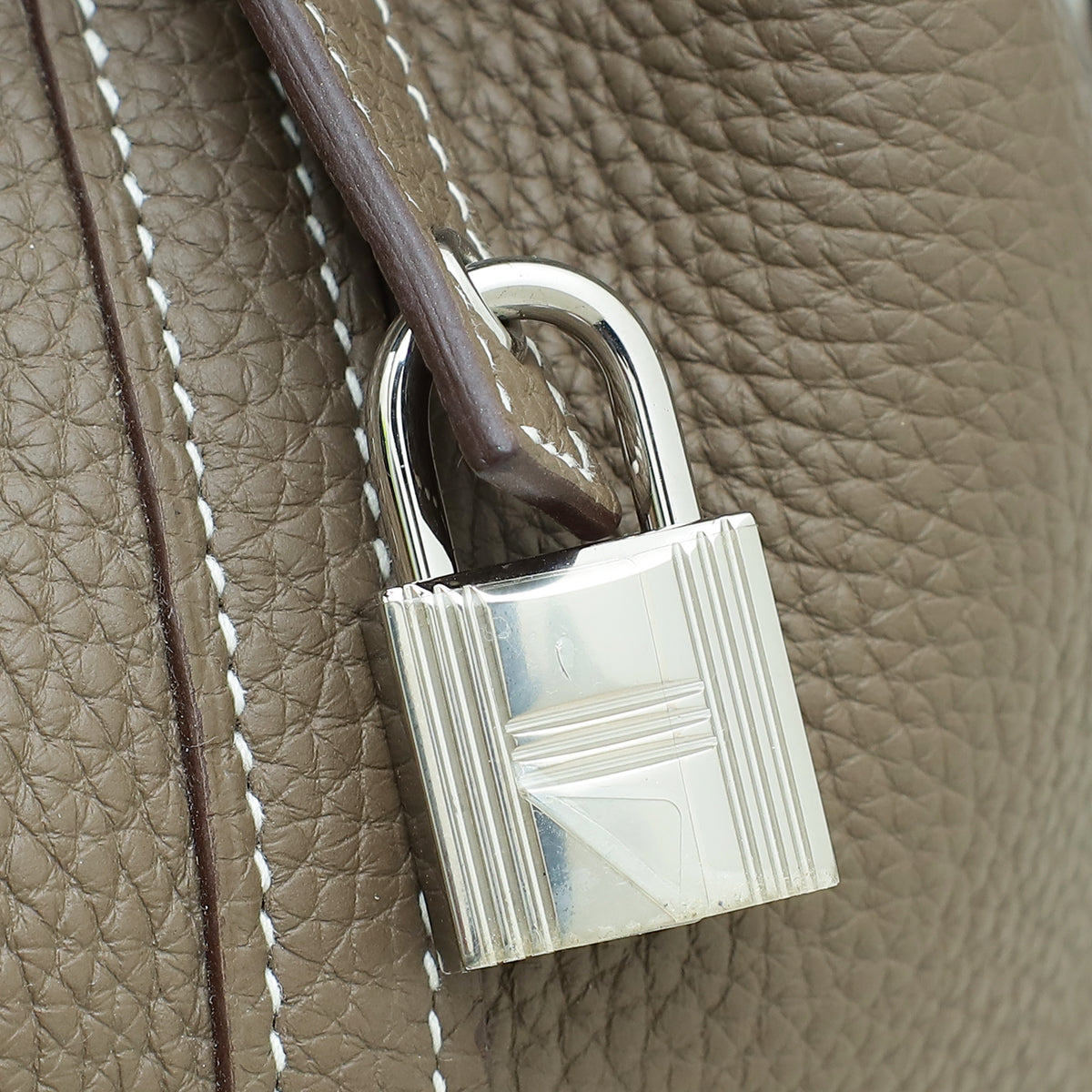 Hermes Etoupe Picotin Lock 22 Bag