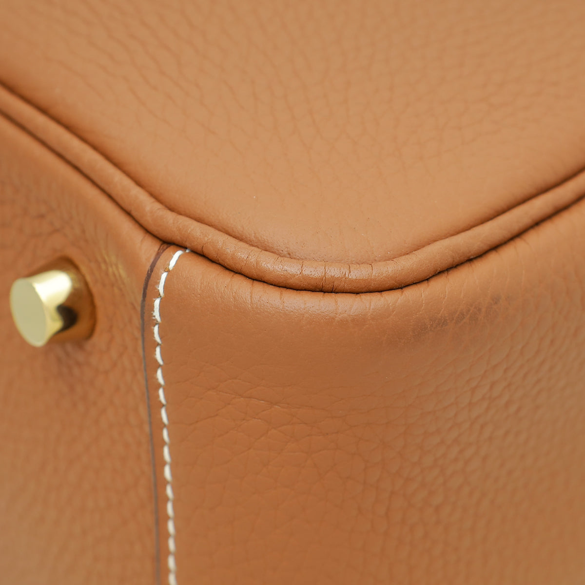 Hermes Gold Lindy 26 Bag