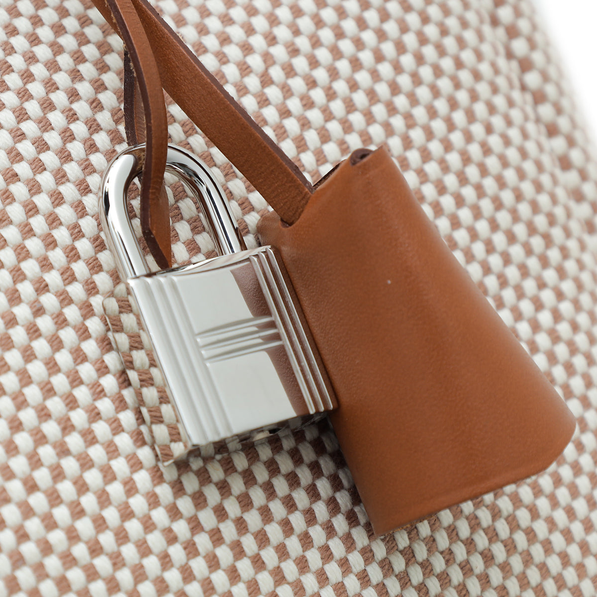 Hermes Bicolor Herbag Vache Hunter Criss Viking 31 PM Bag