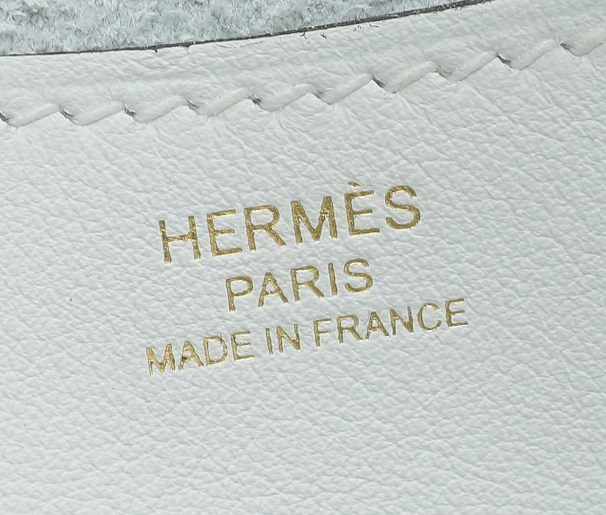 Hermes Blanc In-The-Loop 18 Bag