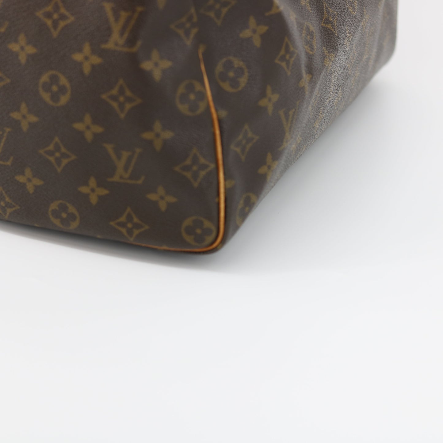 Louis Vuitton Monogram Canvas Speedy 35 Boston Handbag