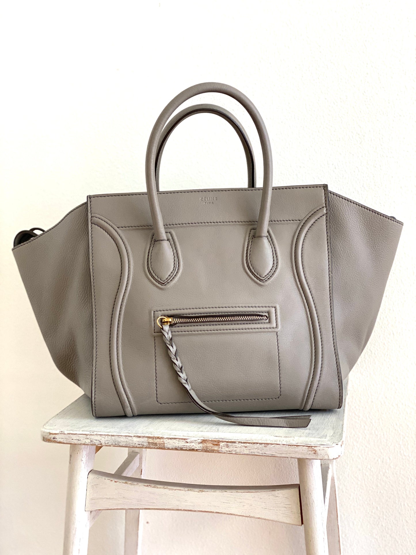 CÉLINE PHANTOM MEDIUM LUGGAGE LEATHER TOTE IN GREY