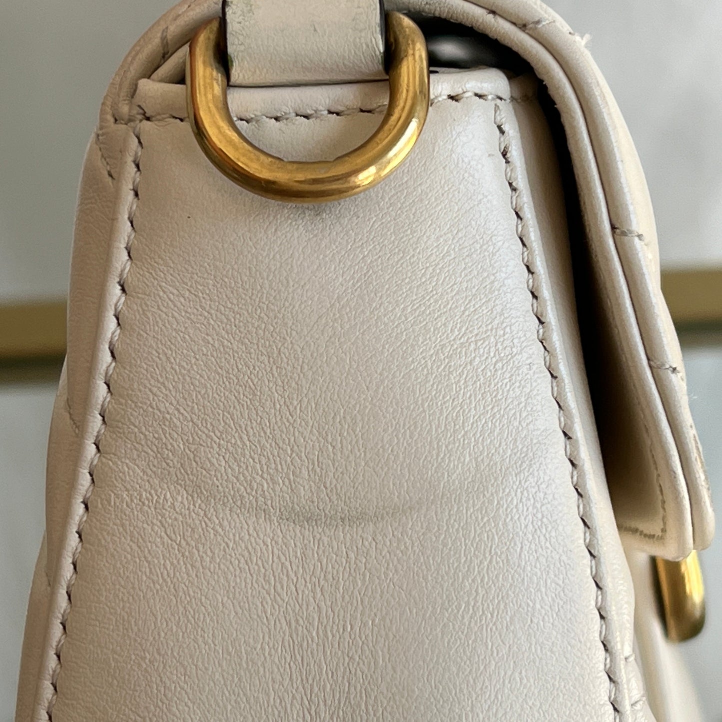 GUCCI White Leather GG Marmont 547260 2 Way Handbag & Crossbody