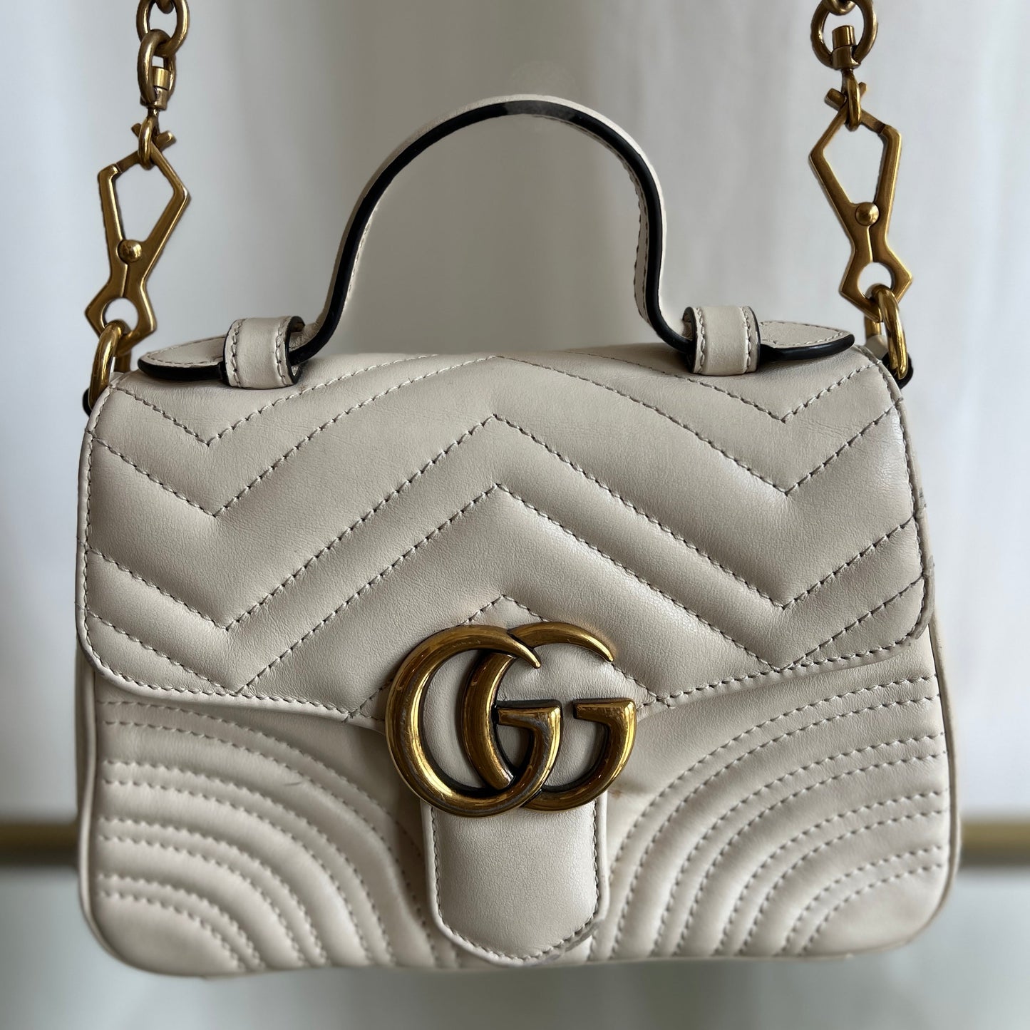 GUCCI White Leather GG Marmont 547260 2 Way Handbag & Crossbody